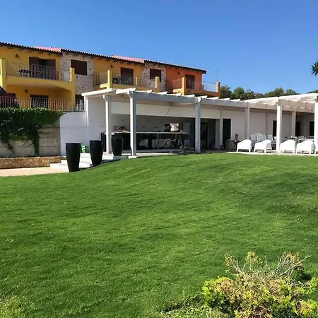 Dentro Babai Village *