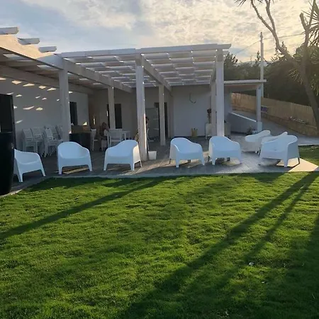 Dentro Babai Village Apartamento *